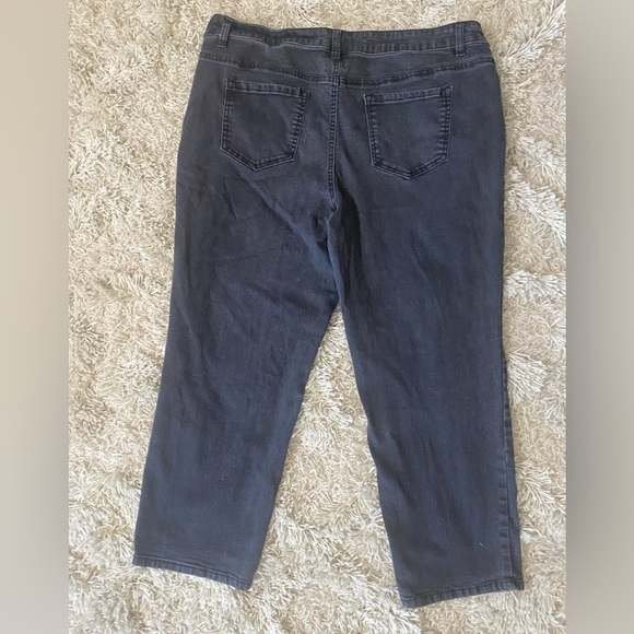 Avenue Denim Women's Petite Straight Jeans Black Wash Size 20 P - Picture 2 of 5